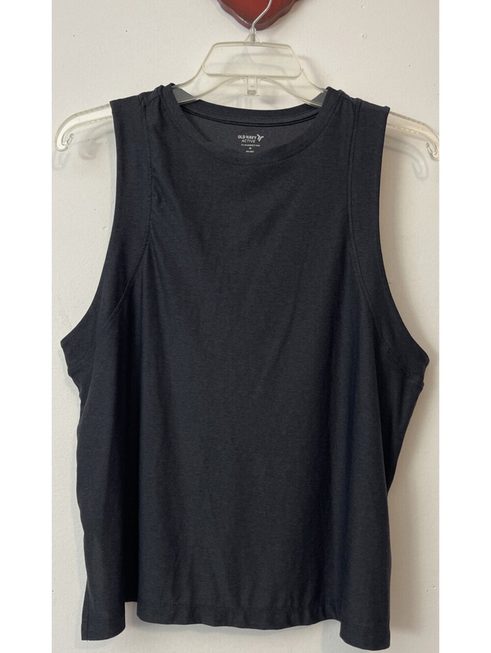 Old Navy Active Cloud Motion Womens Medium Go-Dry Gray Tank Top! A1992